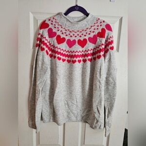 Charming Heart Pattern Sweater in Gray and Pink